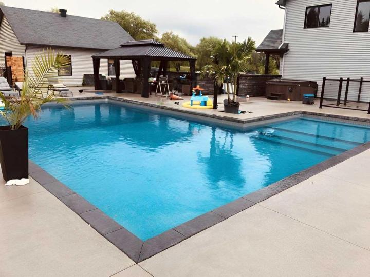 Let Béton Alpha build your custom pool.